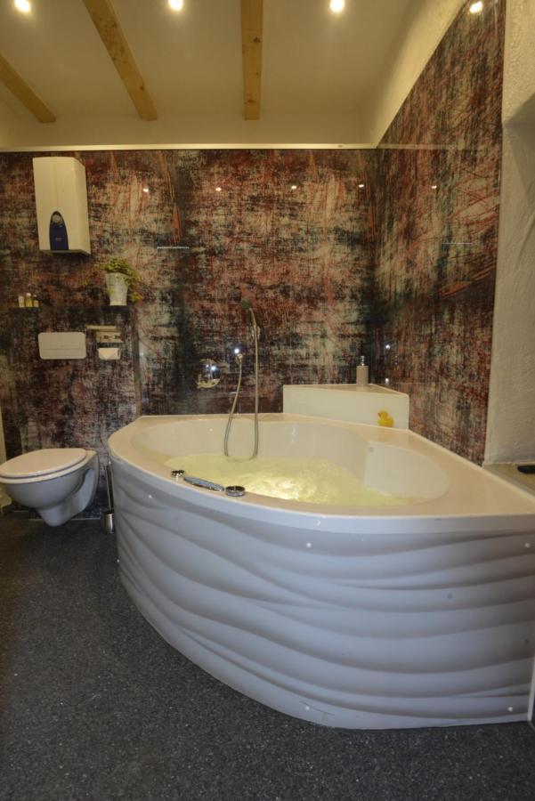 Eifel Kate, Relaxen Mit Sauna Und Whirlpool Dahlem  Ngoại thất bức ảnh