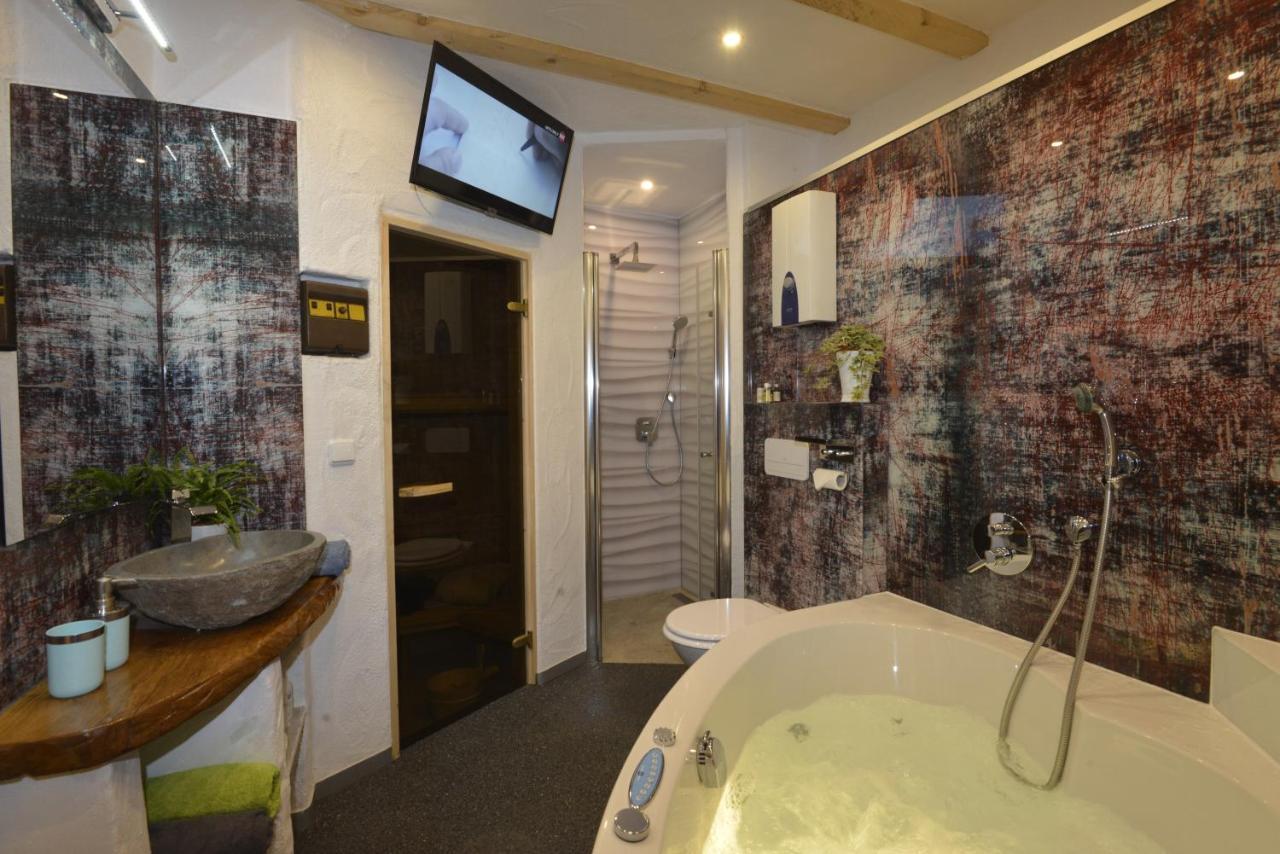 Eifel Kate, Relaxen Mit Sauna Und Whirlpool Dahlem  Ngoại thất bức ảnh